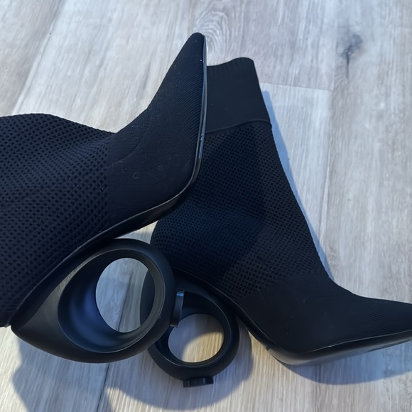 Burberry Runway Kimberly Mid High Elastic Boot sz 38 - Picture 4 of 15